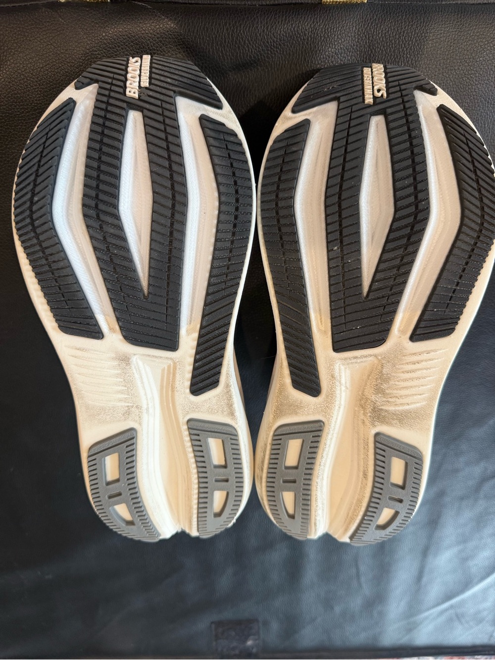 Brooks Women’s Glycerin Max 2 Running Shoes - Picture 8 of 12